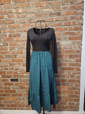 Black & Teal Patterned Long-Sleeve Maxi Dress